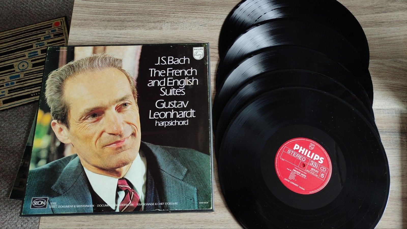 J.S. bach the French and English suites Gustav leonhardt lp, Ophalen of Verzenden, Zo goed als nieuw, 12 inch