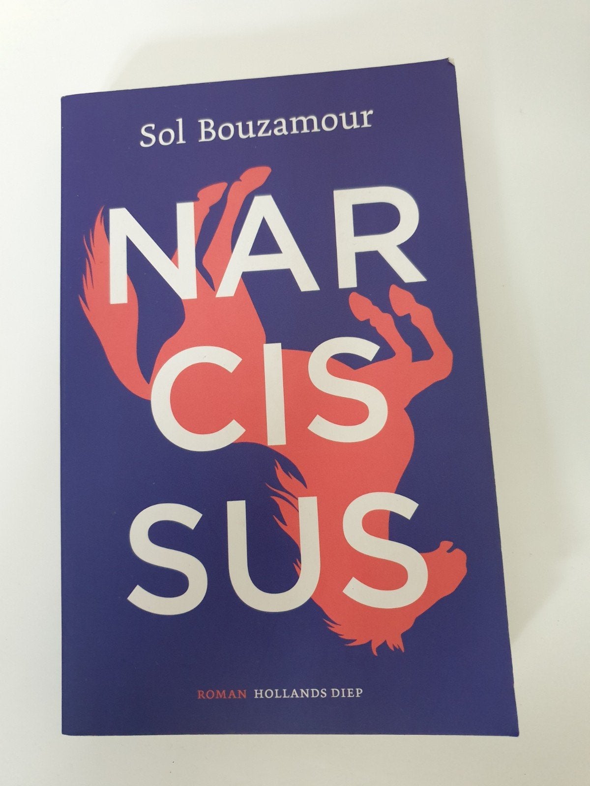 Narcissus - Sol Bouzamour (Roman), Ophalen of Verzenden, Gelezen, Sol Bouzamour