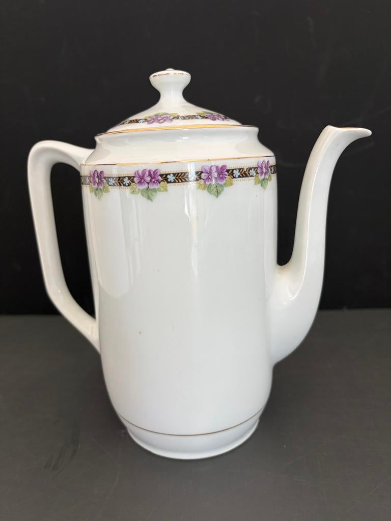 Vintage theepot met subtiel bloemenmotief en gouden rand, Antiek en Kunst, Antiek | Porselein, Ophalen of Verzenden