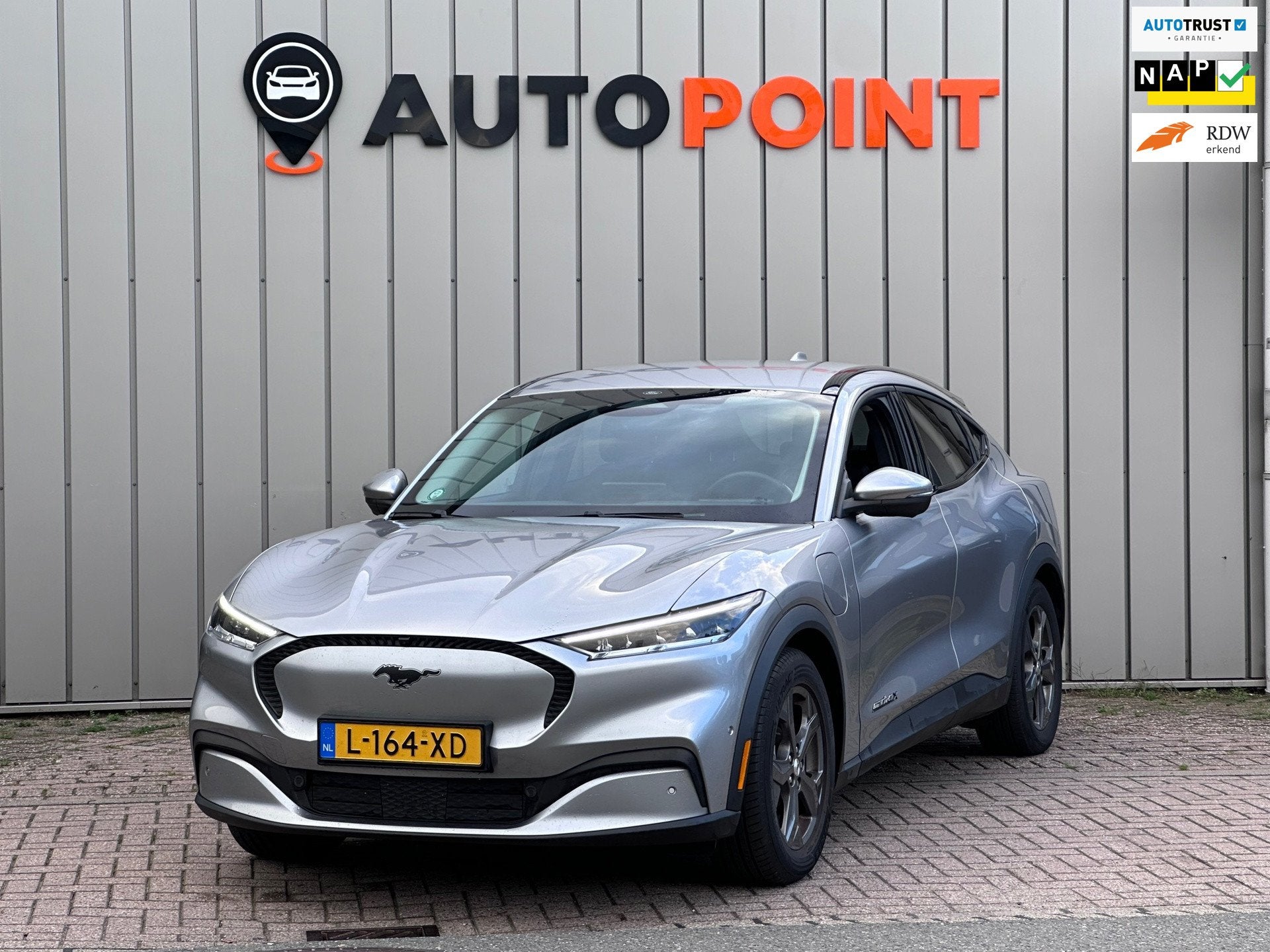Ford Mustang Mach-E Extended RWD 98 kWh TREKHAAK B&O LEER DE, Auto's, Dealer onderhouden, Gebruikt, 267 min, 133 min