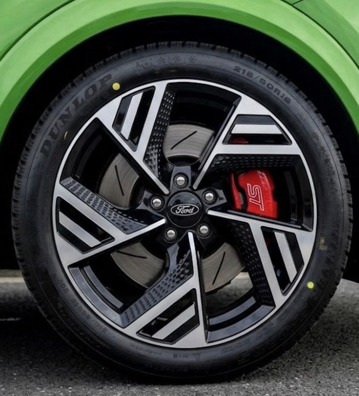 ✅❄️ZGAN Winterset Volvo / Ford Puma / Focus / 18” velgen V40, Ophalen, 18 inch, Banden en Velgen, Winterbanden