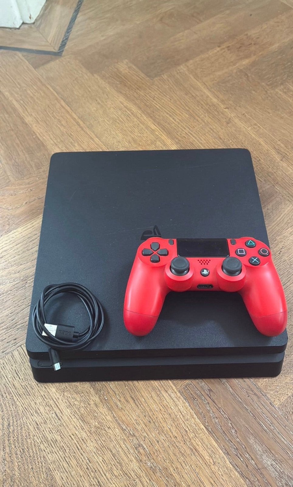 Playstation 4 + kabels + controller, 500 GB, Ophalen of Verzenden, Zo goed als nieuw, Met 1 controller