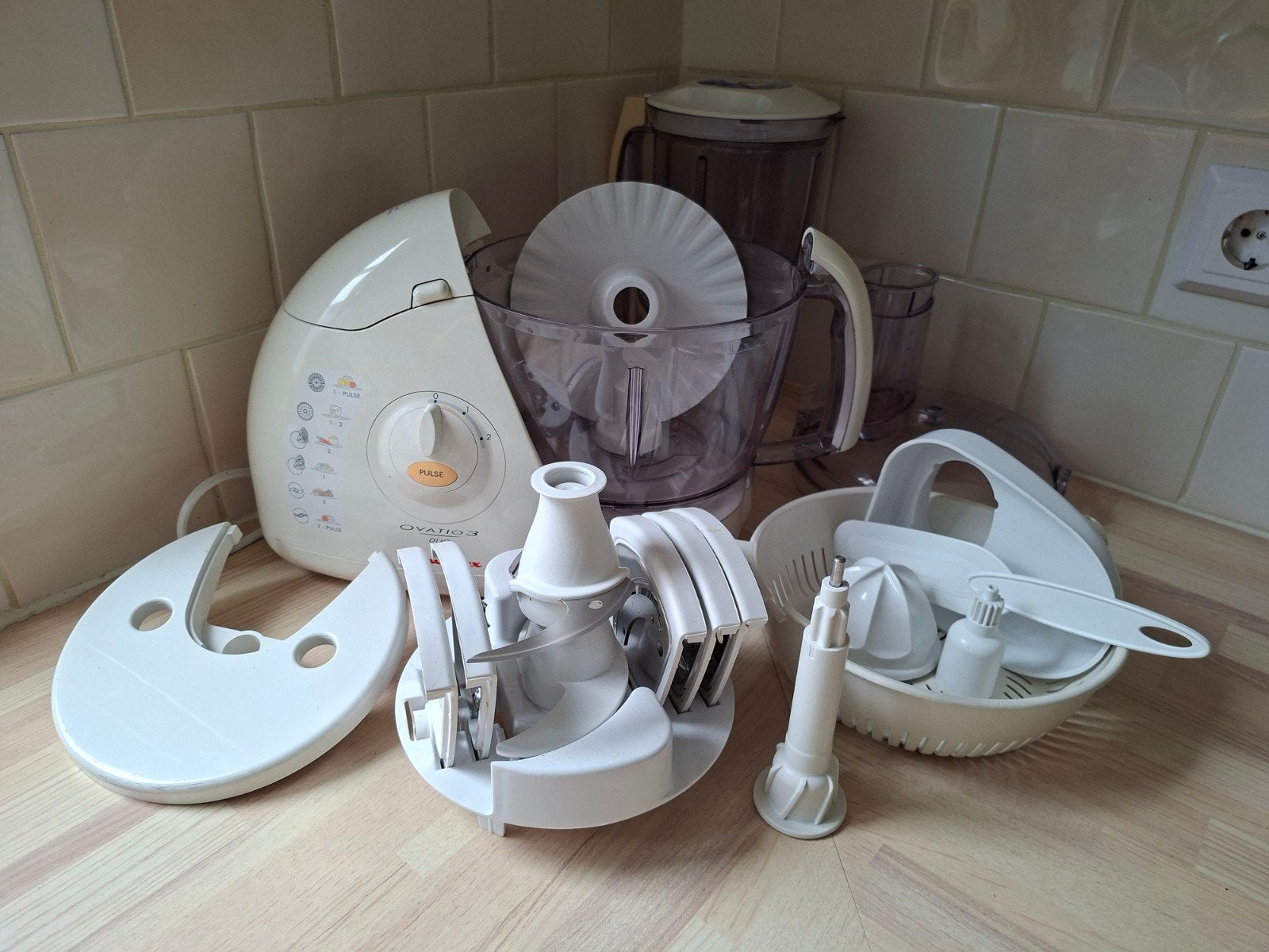 Moulinex Ovatio 3 duo keukenmachine - Compleet, goed werken, Ophalen, Gebruikt, 2 snelheden, 2 tot 3 liter