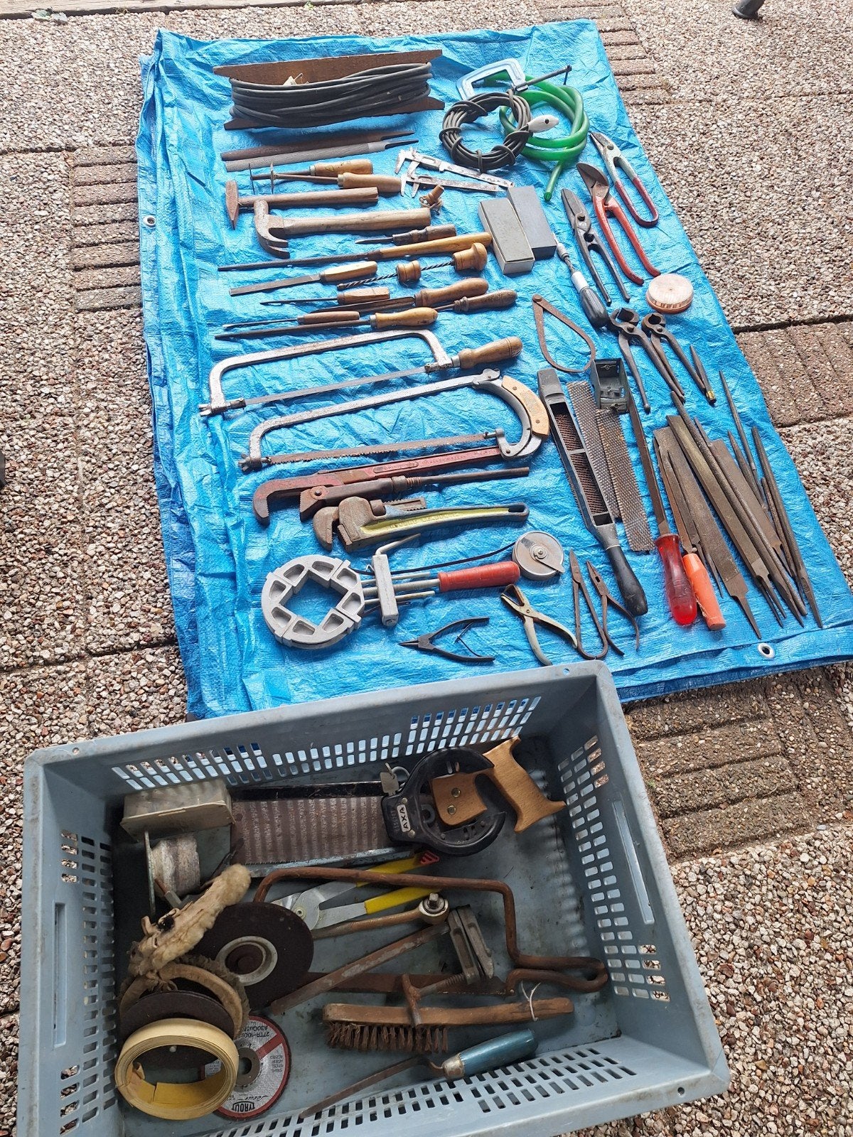 oud handgereedschappen, Ophalen