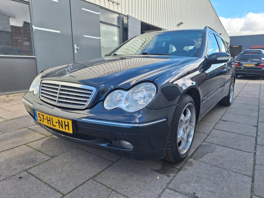 Mercedes-Benz C-Klasse 2.0 C180 Combi 2001 Zwart, 1998 cc, Zwart, 4 cilinders, 129 pk