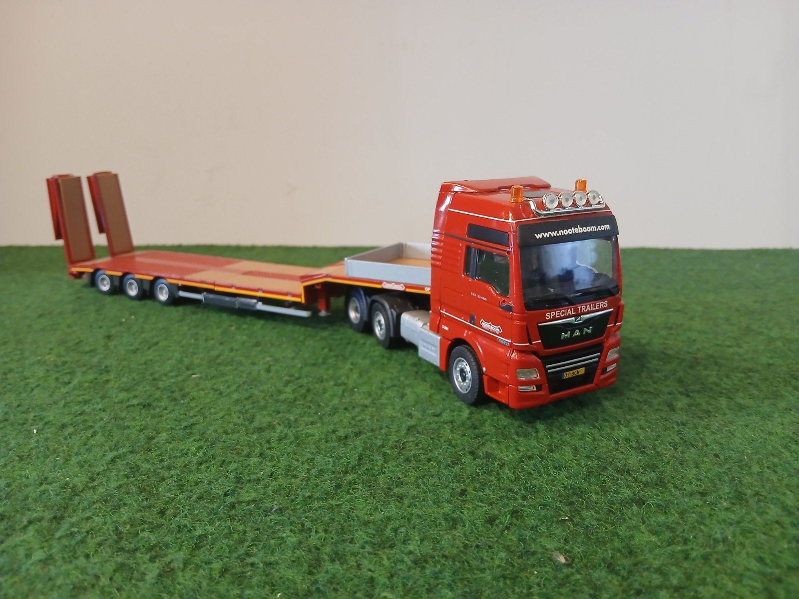 MAN TGX XXL 62 NOOTEBOOM MET DIEPLADER, Ophalen of Verzenden, Nieuw, Bus of Vrachtwagen, Conrad