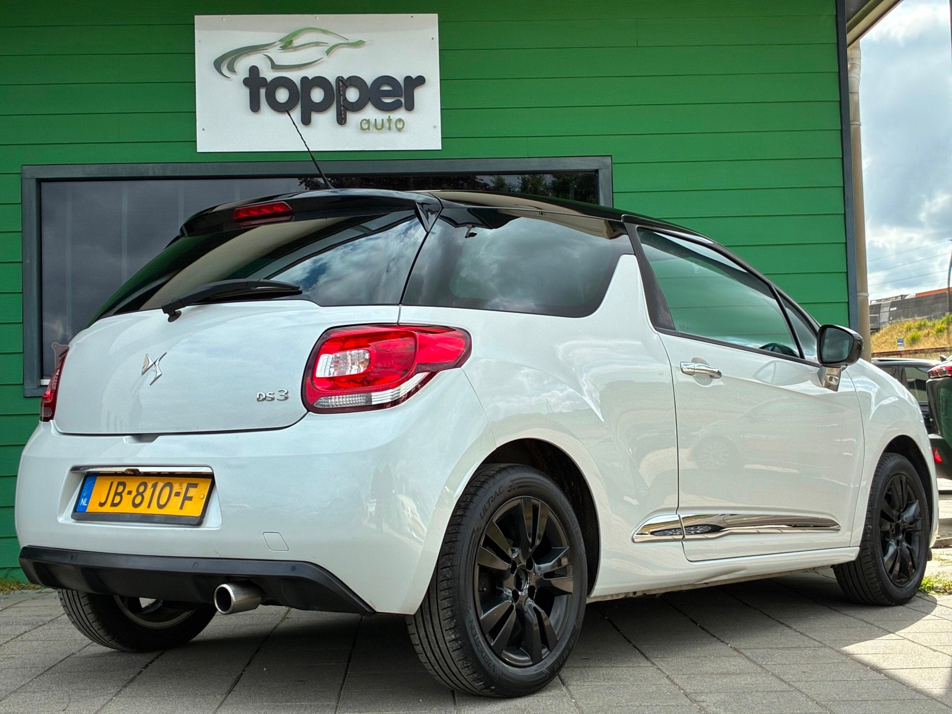 DS 3 1.2 PureTech So Chic|1e Eigenaar|CruiseControl|Climatro, Voorwielaandrijving, Gebruikt, 1199 cc, 82 pk