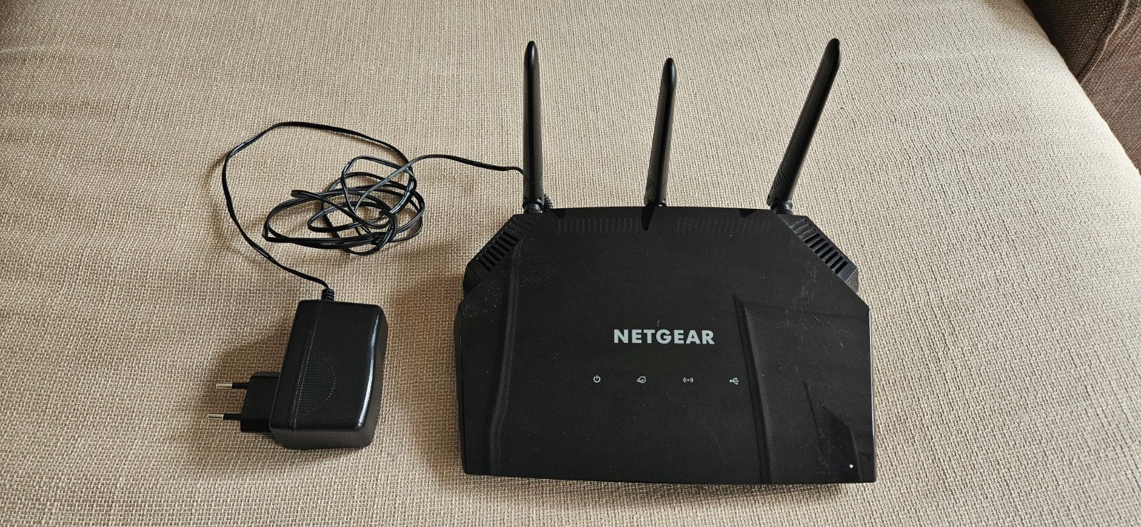 NETGEAR accespoint WAC 124 - Krachtige en Betrouwbare Wifi, Ophalen of Verzenden, Zo goed als nieuw, NETGEAR