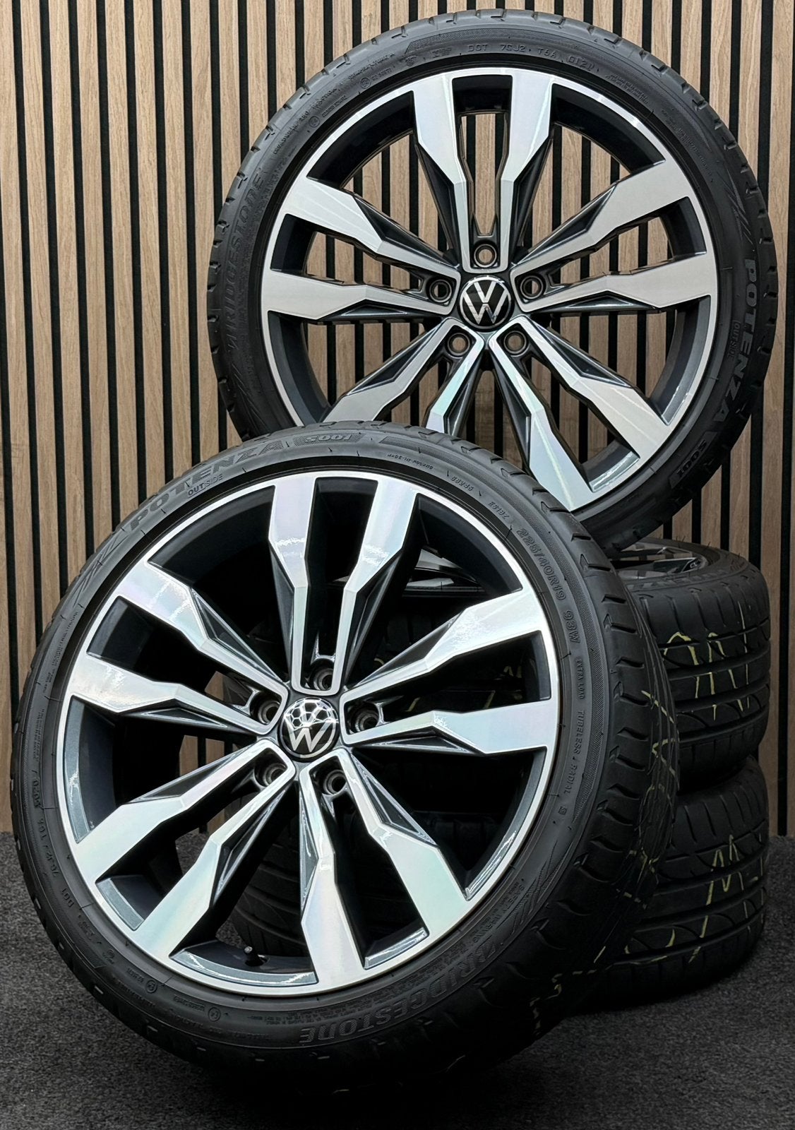 ZGAN! Originele 19 inch VW T-Roc Suzuka 5x112 Bridgestone XL, Auto-onderdelen, Banden en Velgen, ., Banden en Velgen, ., Ophalen