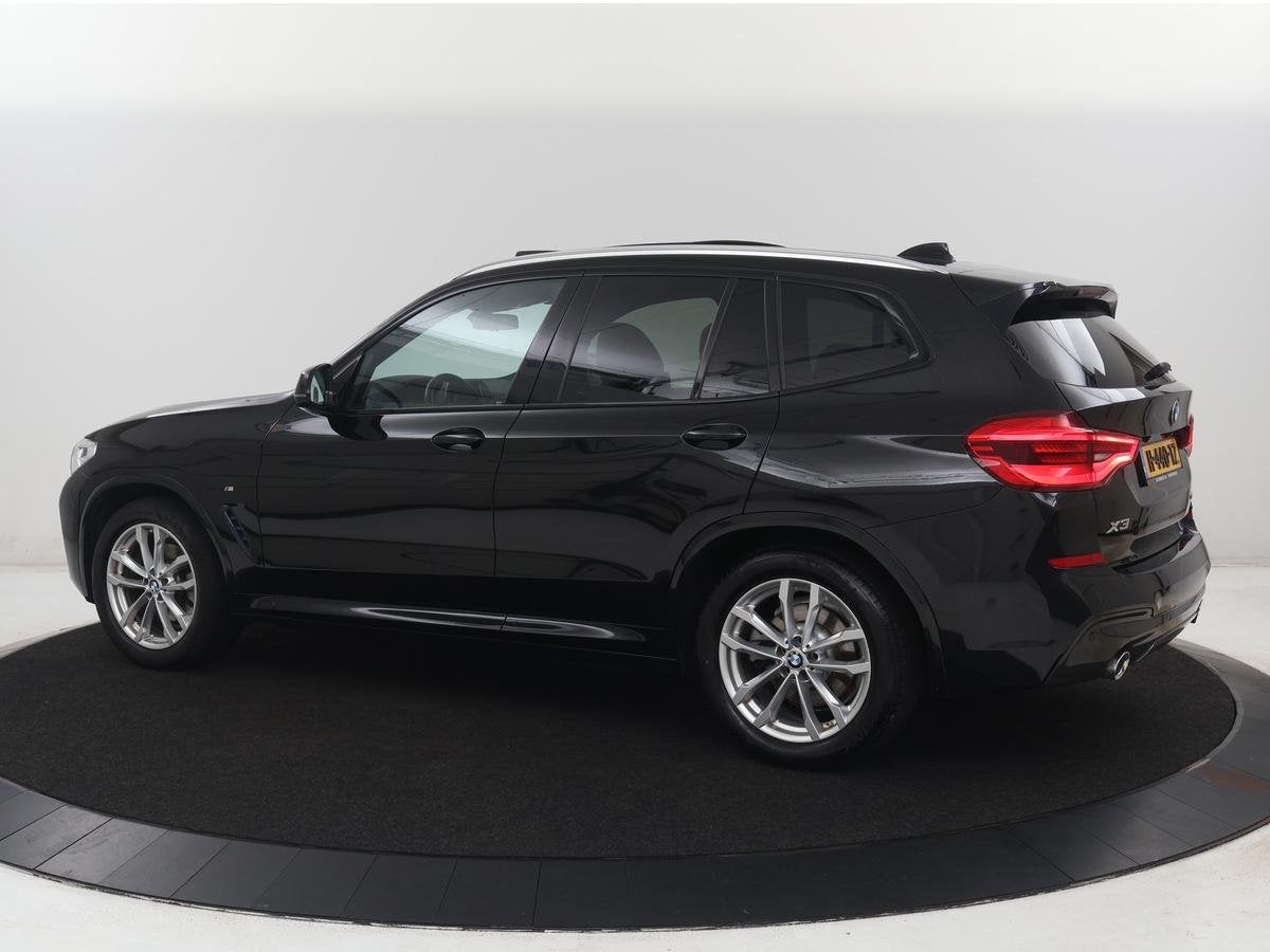 BMW X3 xDrive20i High Executive M-sport | Panoramadak | Head, Auto's, Automaat, 1998 cc, Gebruikt, Euro 6