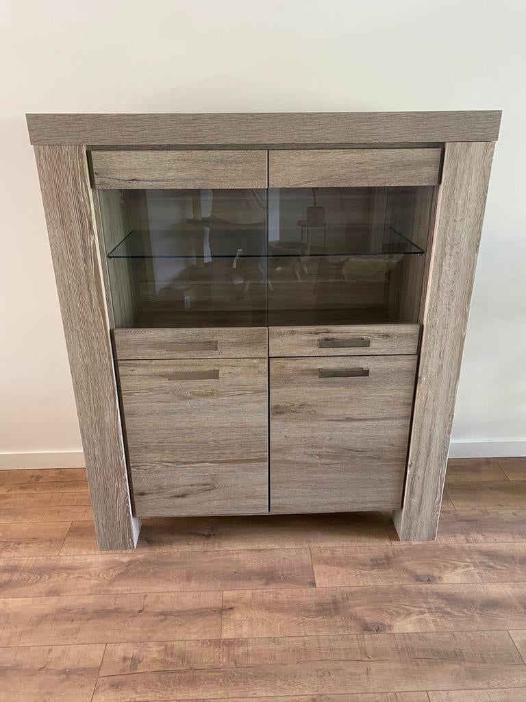 Stijlvolle vitrine kast, Ophalen, Overige materialen, 50 tot 100 cm, 150 tot 200 cm