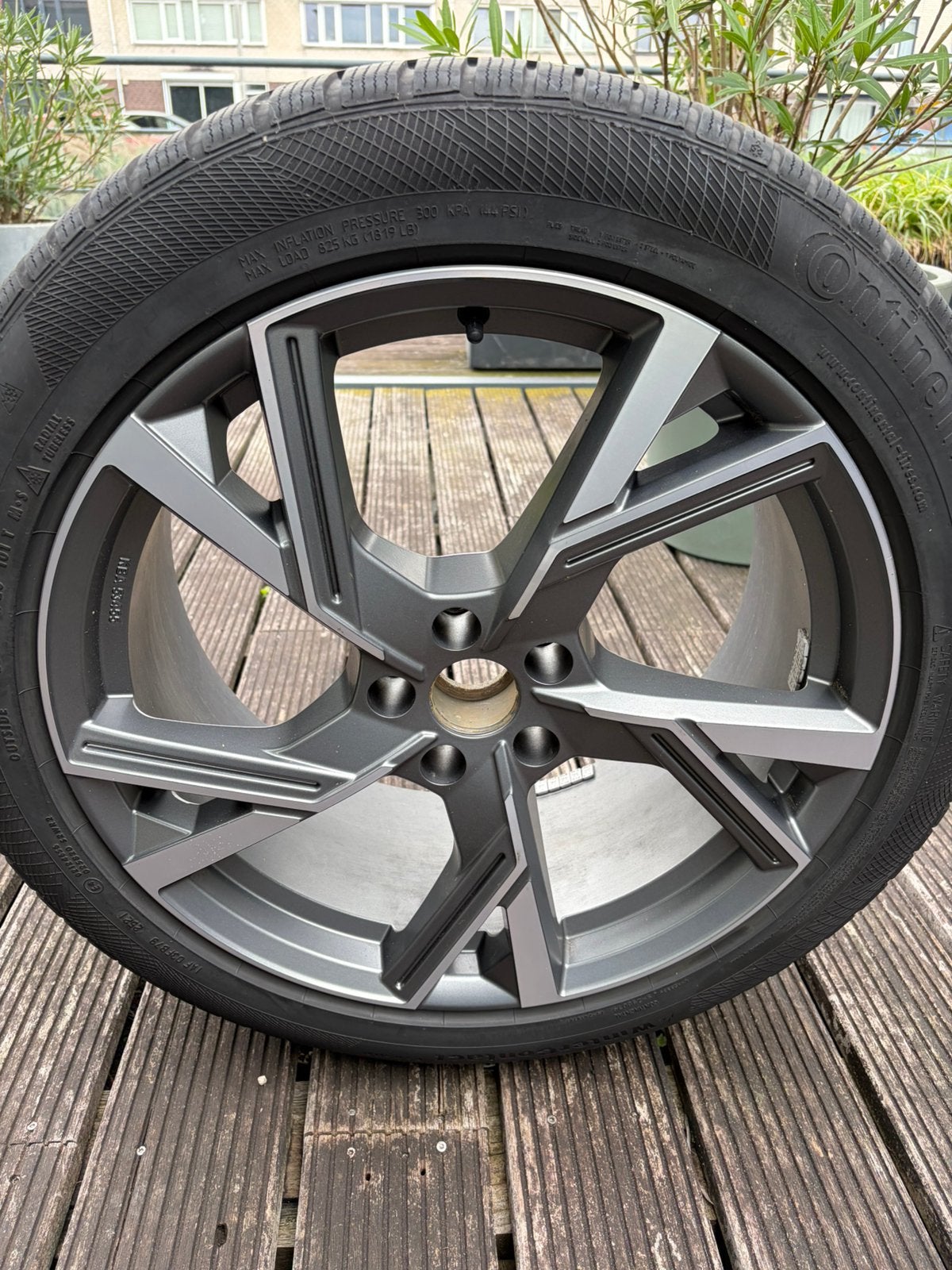 Winterbanden Audi Q4, Auto-onderdelen, Ophalen, 255 mm, Banden en Velgen, Winterbanden