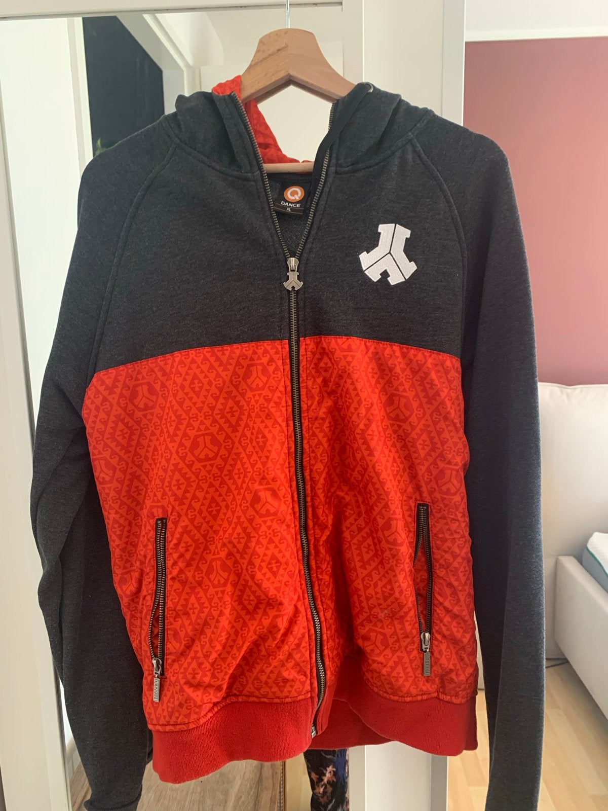 Defqon.1 Legends 2017 Jacket / Vest – Q-dance – Maat XL, Ophalen of Verzenden, Gedragen, Maat 56/58 (XL), Meerkleurig