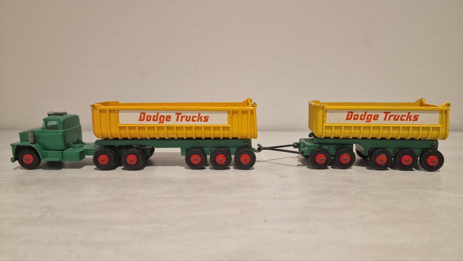 Matchbox King Size K16 Dodge Tractor Fruehauf Tipper, Ophalen of Verzenden, Bus of Vrachtwagen