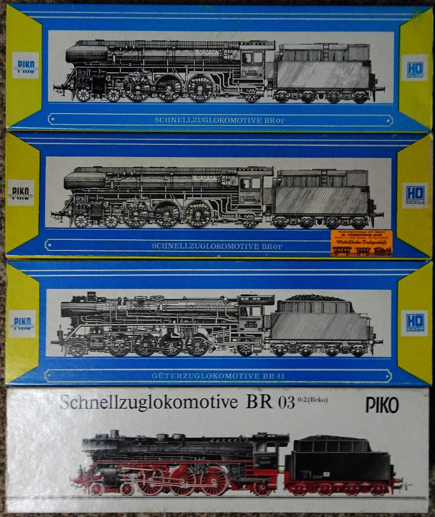 Piko 4x BR 03 kolen-BR 041 kolen-BR 01 kolen en olie tender, Nieuw, Analoog, Gelijkstroom, Locomotief