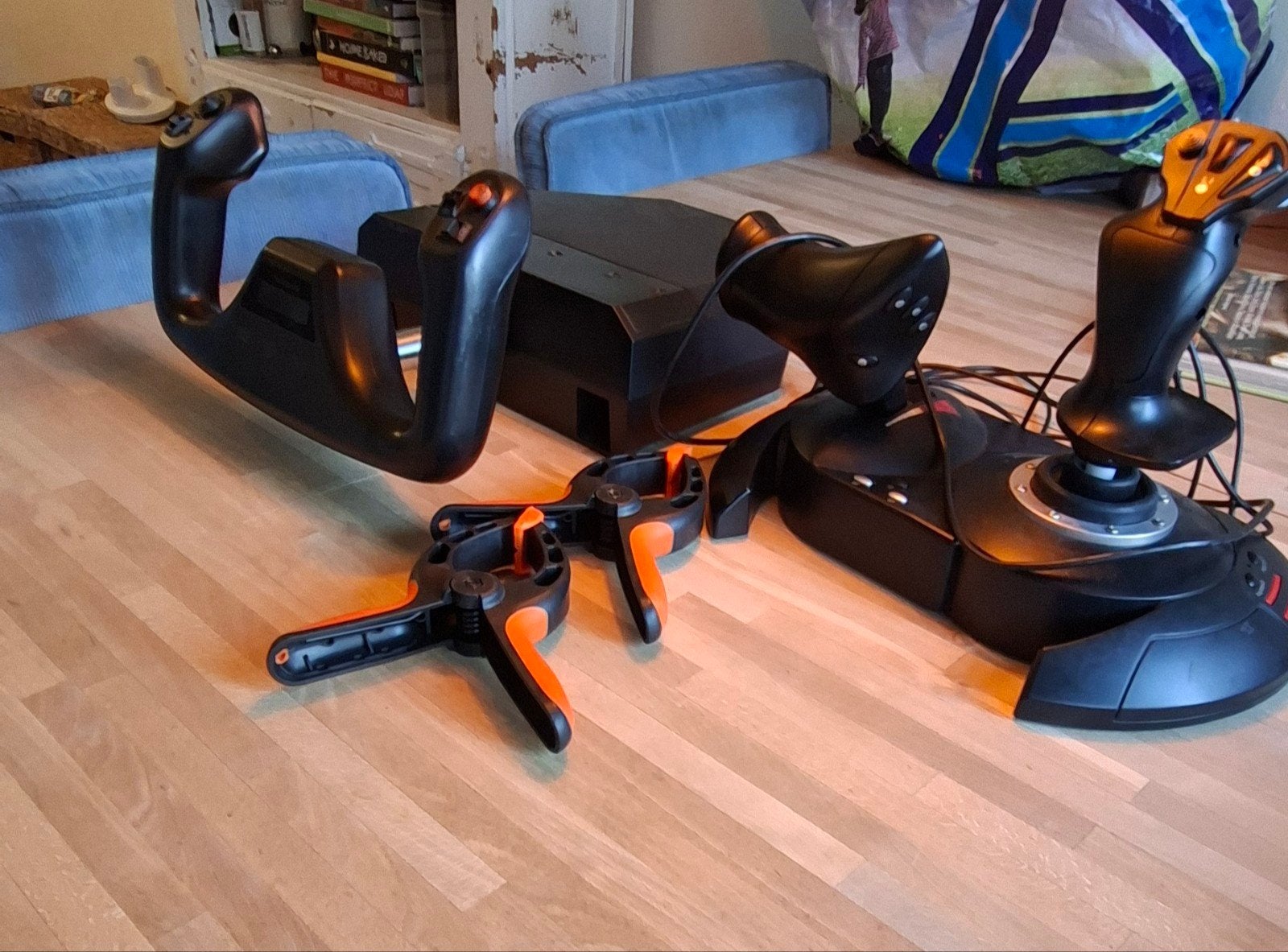 Saitek Yoke en T. flight hotas X, Ophalen, Zo goed als nieuw, Logitech, Thrustmaster