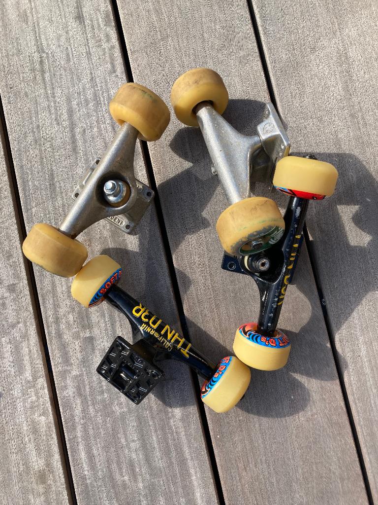 Trucks thunder, independent , spitfire , element wheels, Sport en Fitness, Skateboarden, Verzenden, Zo goed als nieuw