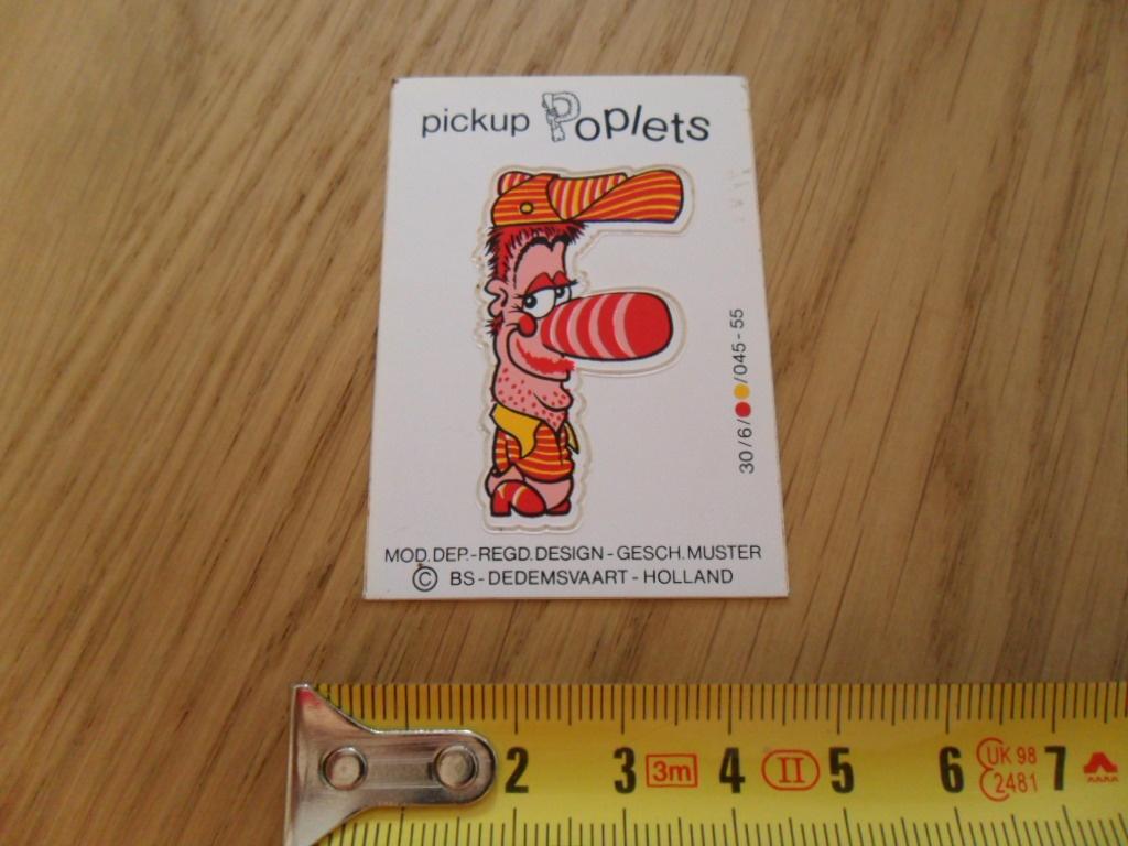 sticker klein pickup poplets letter F rood/roze, Ophalen, Zo goed als nieuw
