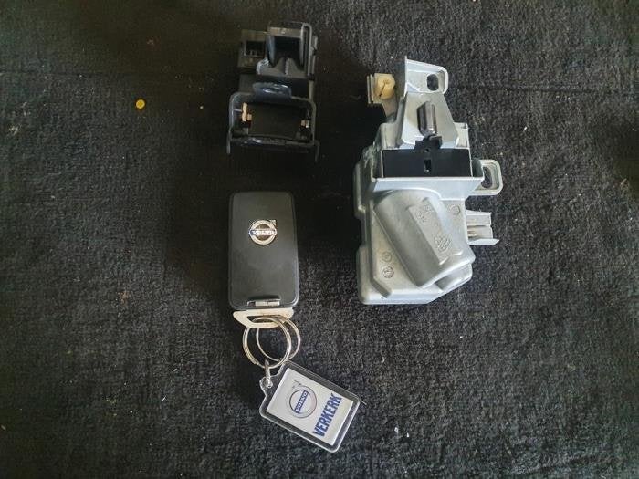Kontaktslot + Sleutel van een Volvo S40/V40, Gebruikt, -, -, Volvo