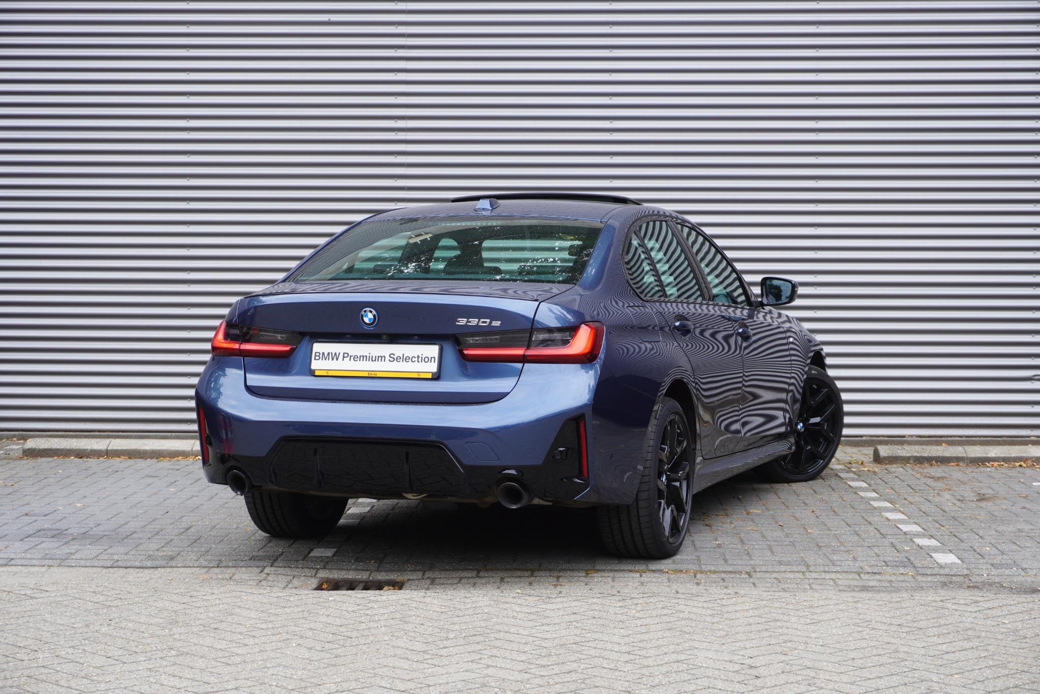 BMW 3 serie Sedan 330e M Sportpakket Pro | Innovation Pack |, Auto's, BMW, Automaat, 1998 cc, Achterwielaandrijving, 4 cilinders