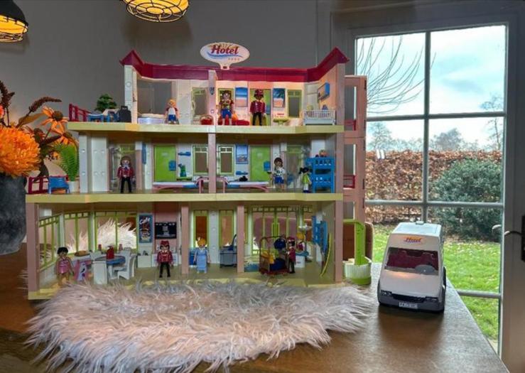 Playmobil hotel 5265 + Luxe suite, Ophalen of Verzenden, Zo goed als nieuw, Complete set