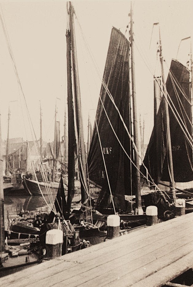 Urk, Foto, Ophalen of Verzenden, Zo goed als nieuw, Voor 1940