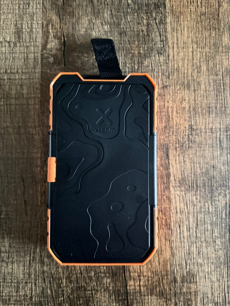 Xtorm Rugged Solar Powerbank 10.000 mAh - 20W, Ophalen of Verzenden, Zo goed als nieuw, Xtorm