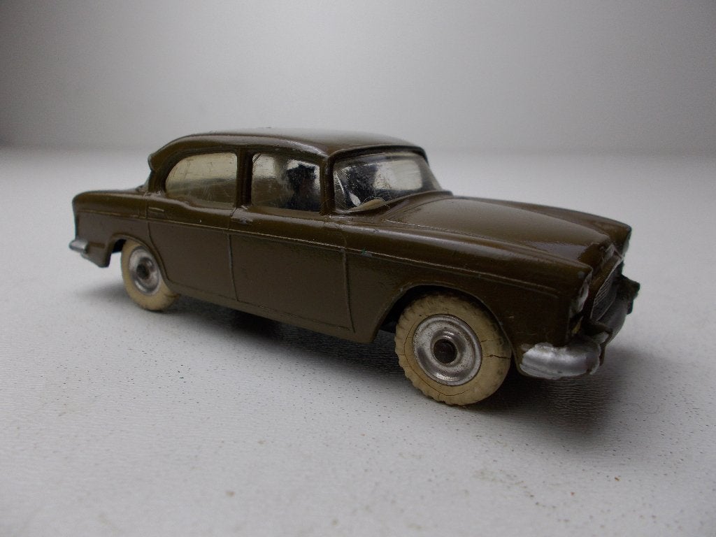 1960 Dinky Toys 256 HUMBER HAWK + 2 FIGURES! (Repainted), Ophalen of Verzenden, Gebruikt, Auto, Dinky Toys