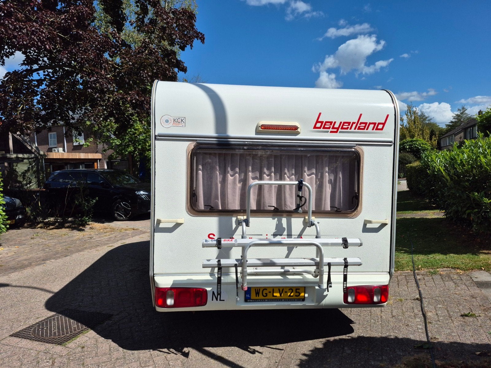 Zeer nette caravan Beyerland 443B Vitesse, Frans bed, Treinzit, 750 - 1000 kg, Particulier