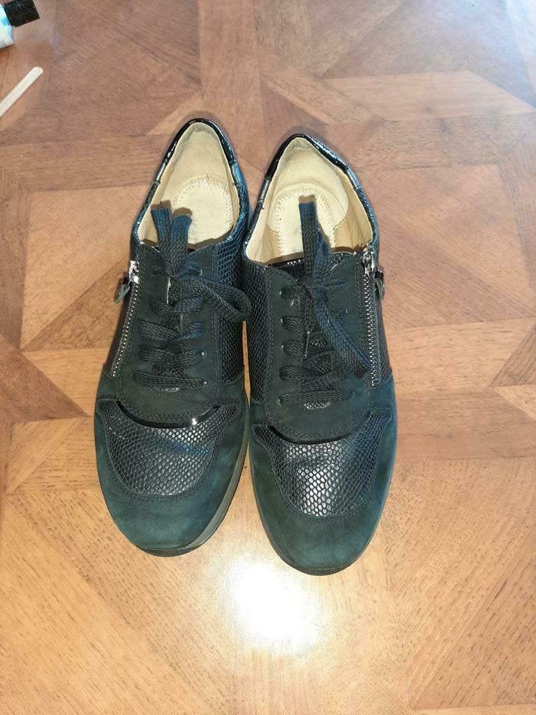 Hartjes leren sneakers met rits opzij maat 5.5(38.5 ) G, Zwart, Ophalen of Verzenden, Hartjes, Sneakers of Gympen