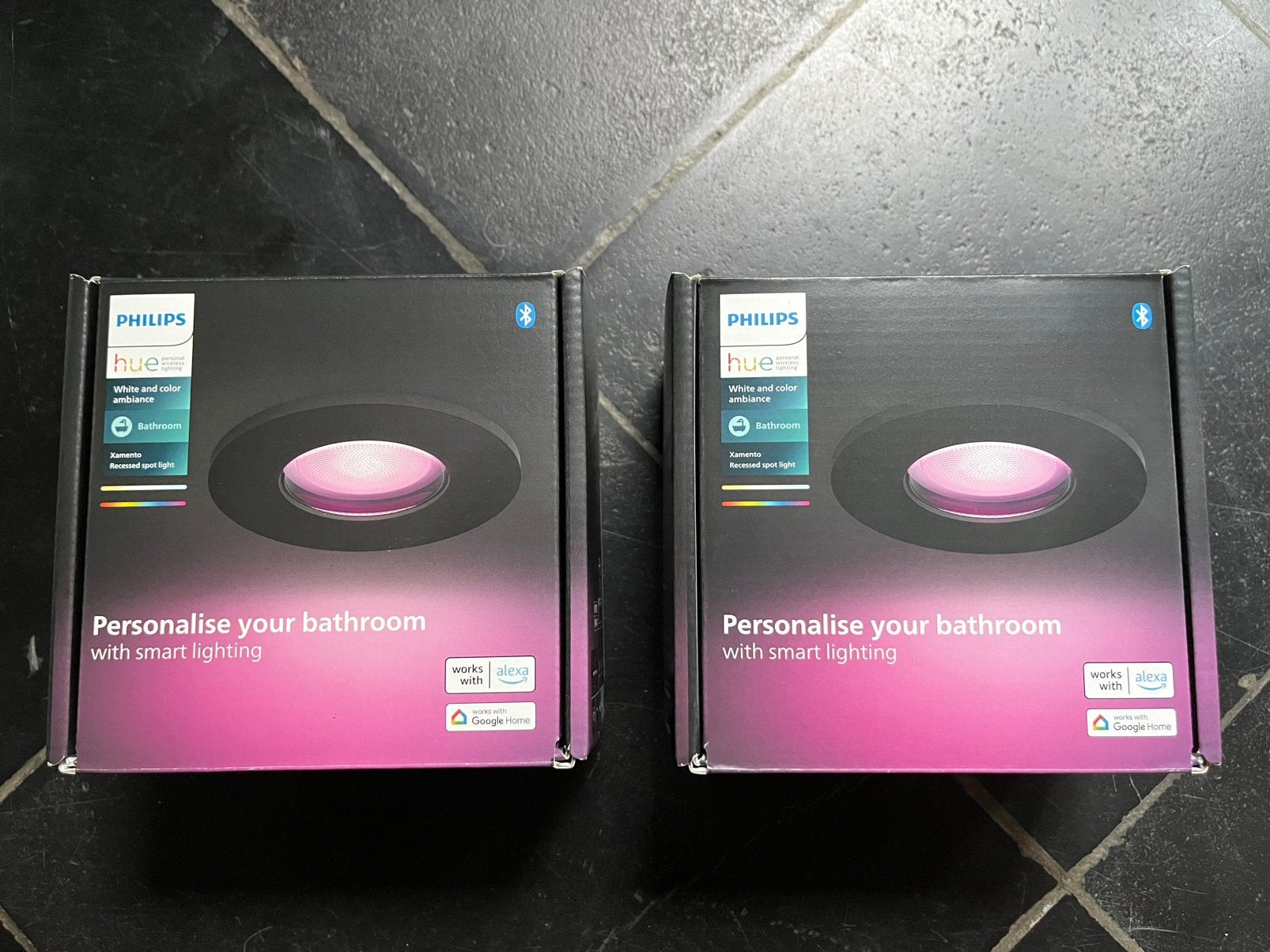 2x Philips Hue Xamento inbouwspot zwart (nieuw in doos), Huis en Inrichting, Lampen | Spots, Inclusief lichtbron, GU10, Nieuw