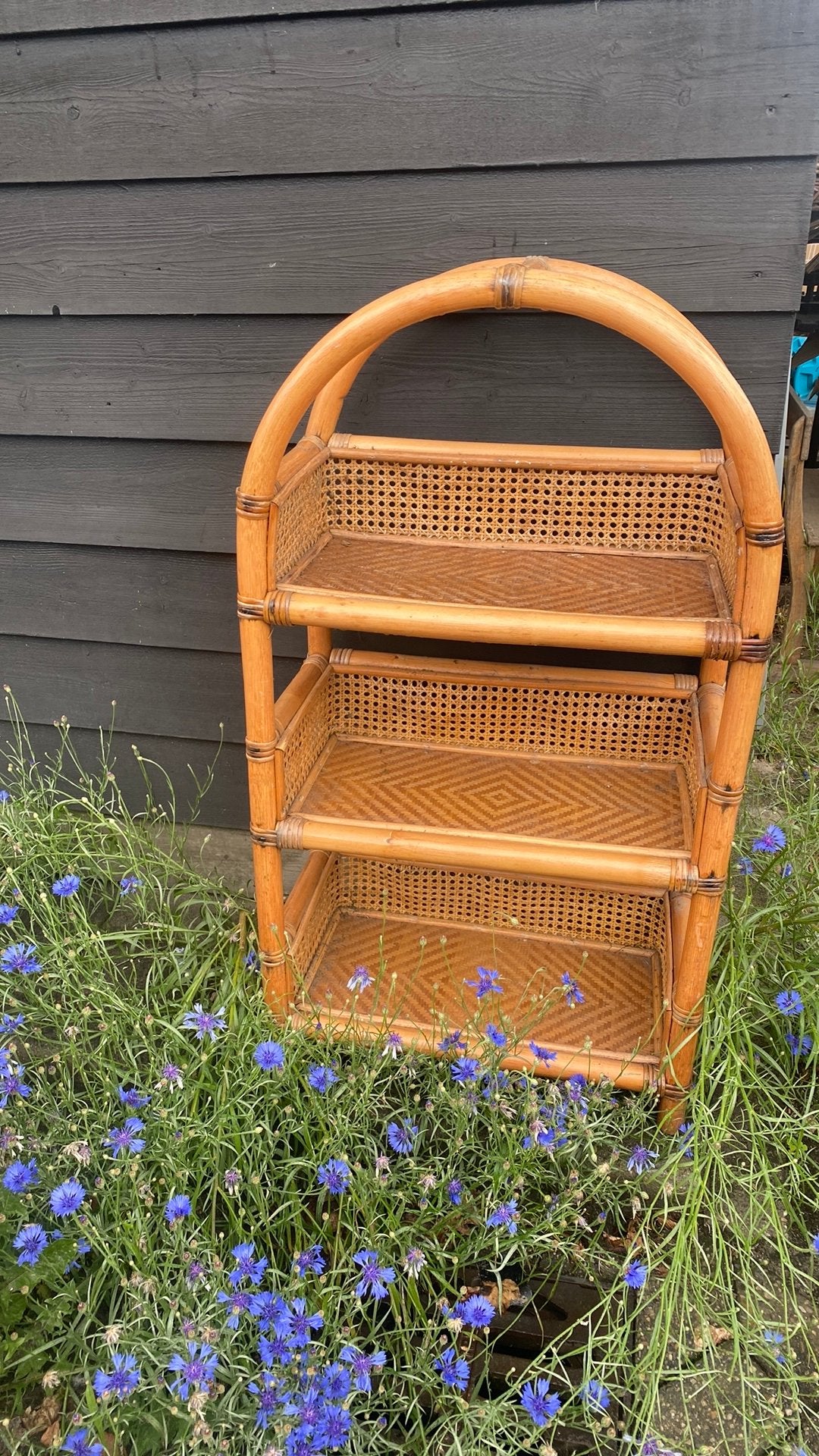 Rotan kastje izgst, Ophalen, Zo goed als nieuw