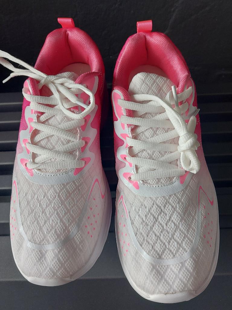 nieuw:sneakers wit/rose mt 41, Wit, Nieuw, Ophalen of Verzenden, Sneakers of Gympen