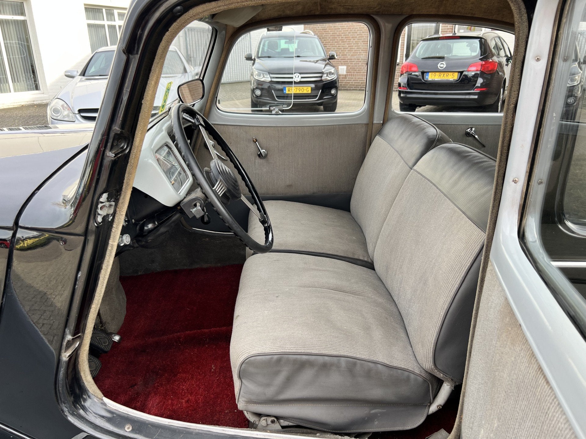Citroën Traction Avant 11BL 1953 (Nederlands kenteken), foto 6