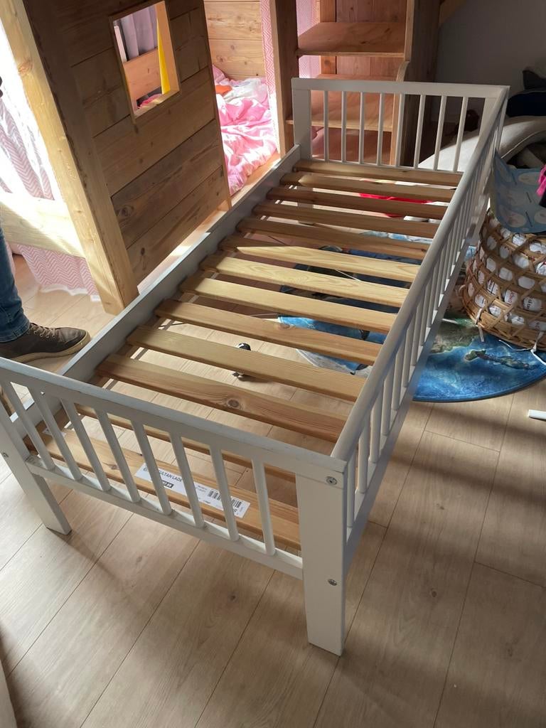 Ikea peuter kleuterbed wit, Kinderen en Baby's, Kinderkamer | Bedden, Ophalen, Gebruikt, 70 tot 85 cm, 140 tot 160 cm