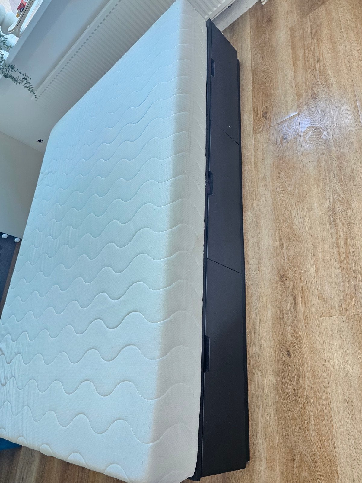 Ikea bed 140x200 met lattenbodem en 6 lades excl.matras, Huis en Inrichting, Ophalen, Gebruikt, Zwart, Tweepersoons