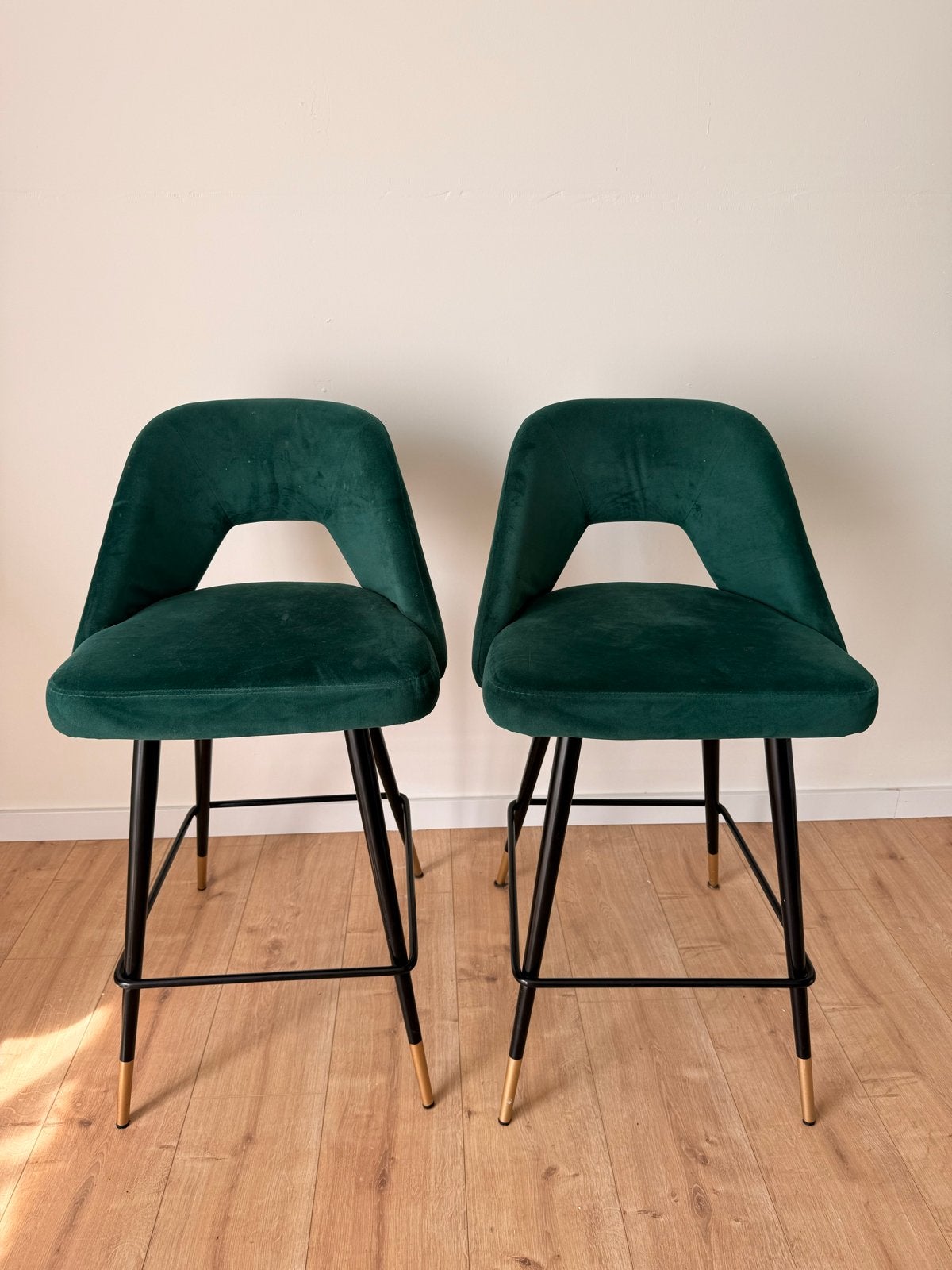 2 Eichholtz Bar Stool Avorio - Groen, Ophalen, Met voetsteun, 60 tot 90 cm, Zo goed als nieuw