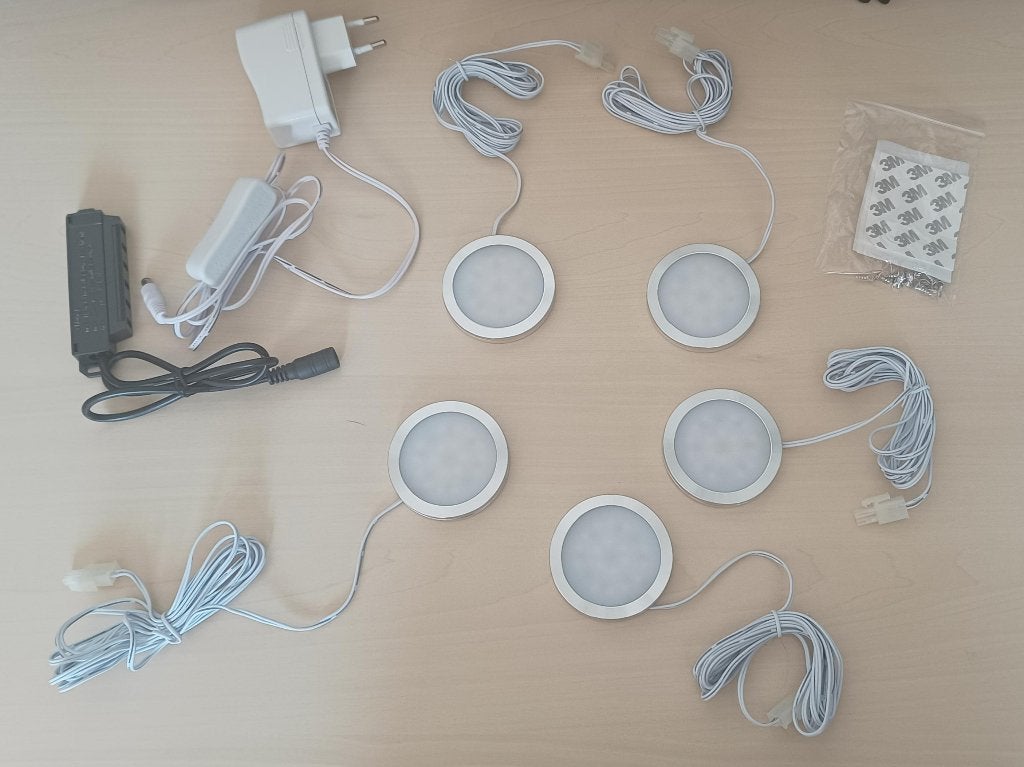 Set van 5 (keuken)kast LED spots (plus 1 ter reparatie), Huis en Inrichting, Metaal of Aluminium, Nieuw, Ophalen of Verzenden
