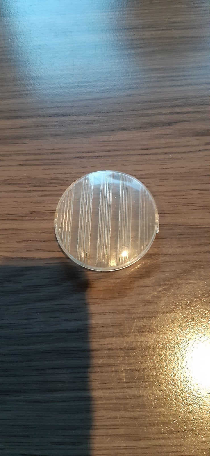 Koplamp glaasje oude trapauto., Ophalen