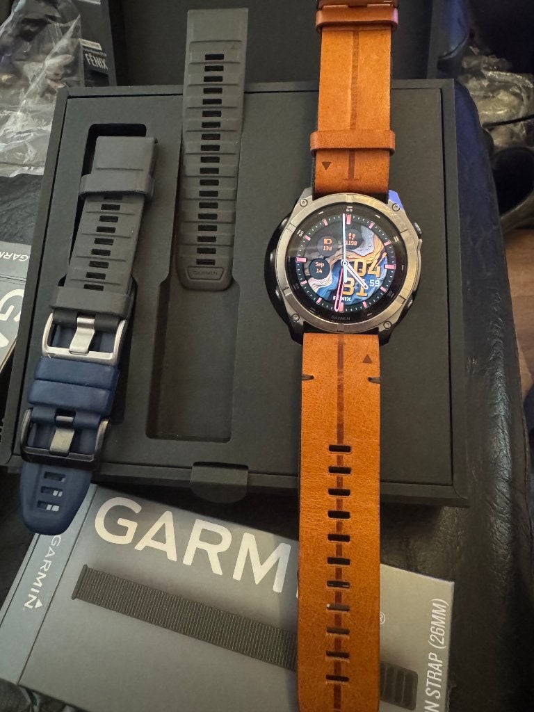 Garmin Fenix 8 Sapphire Amoled horloge 51mm + nieuwe bandjes, Garmin, Ophalen of Verzenden, Zo goed als nieuw, Waterdicht