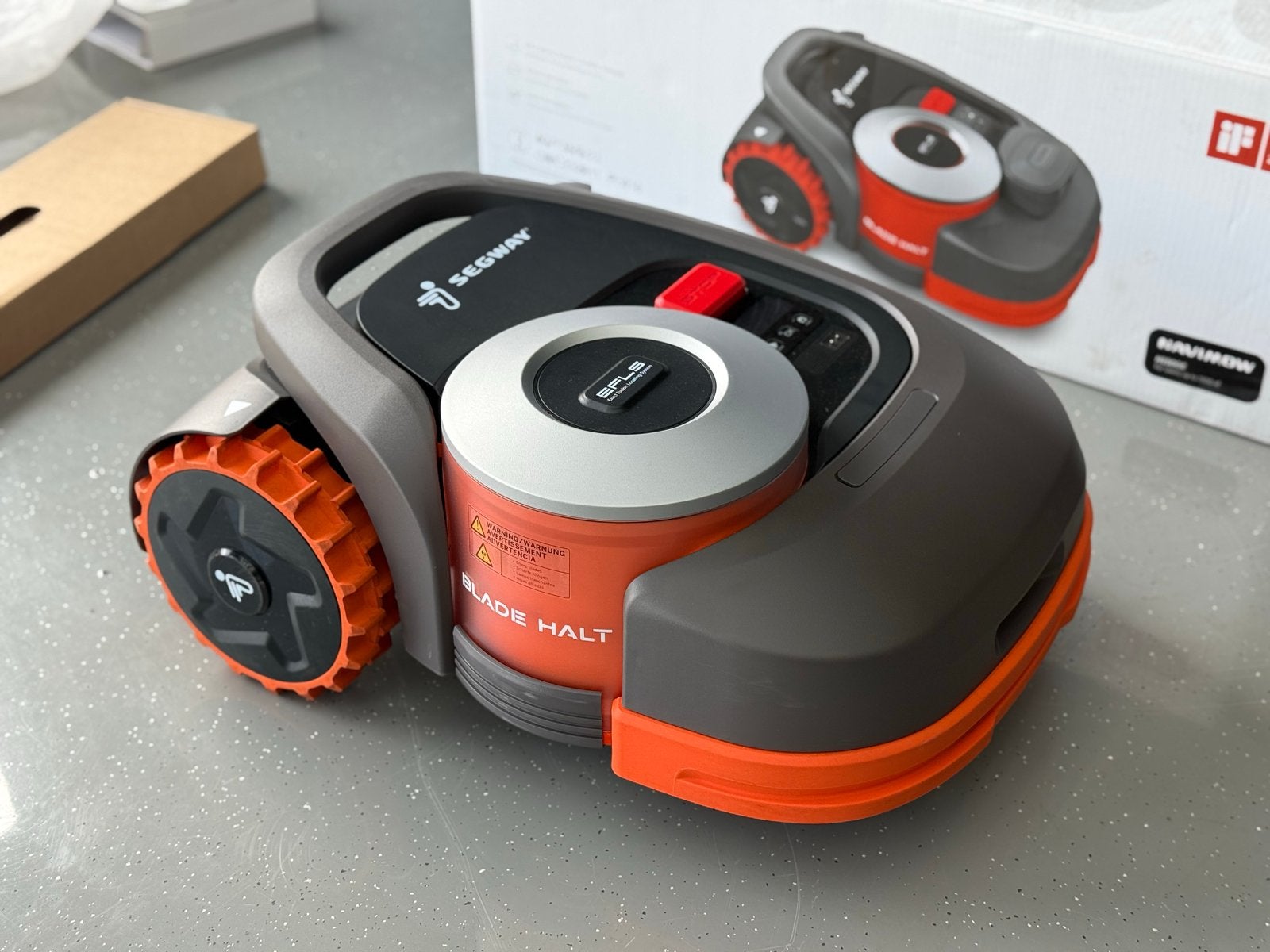 Segway Navimow H1500E GPS Robotmaaier DEMO model, Tuin en Terras, Grasmaaiers, Ophalen, Cirkelmaaier, Minder dan 30 cm, Accu-grasmaaier