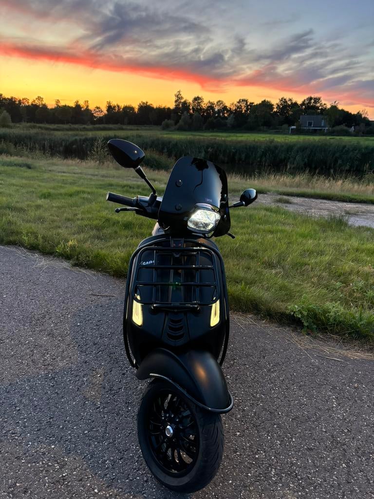 Vespa Sprint Notte IGET 2019, Fietsen en Brommers, Scooters | Vespa, Ophalen, Gebruikt, Maximaal 45 km/u, Vespa S