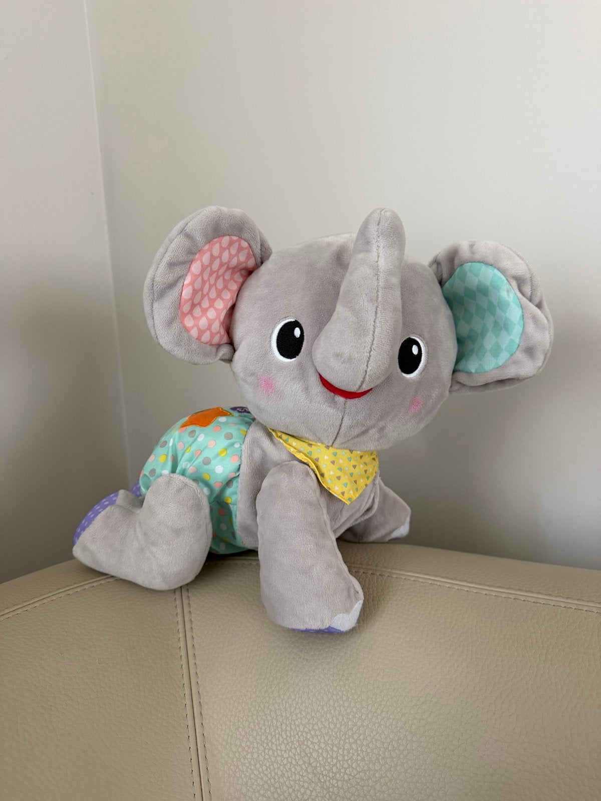 Vtech kruipende olifant, Overige merken, Met geluid, Overige karakters, Grijs