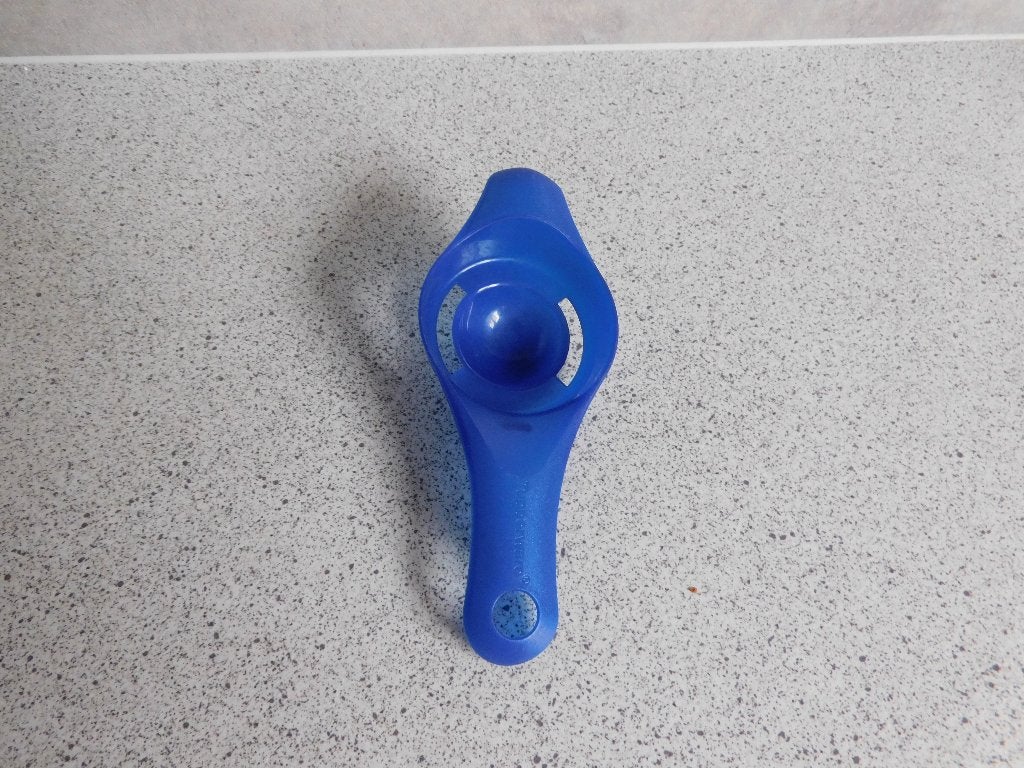 Tupperware Eiwitscheider - Blauw Keukenhulpje, Blauw, Overige typen, Ophalen of Verzenden, Zo goed als nieuw