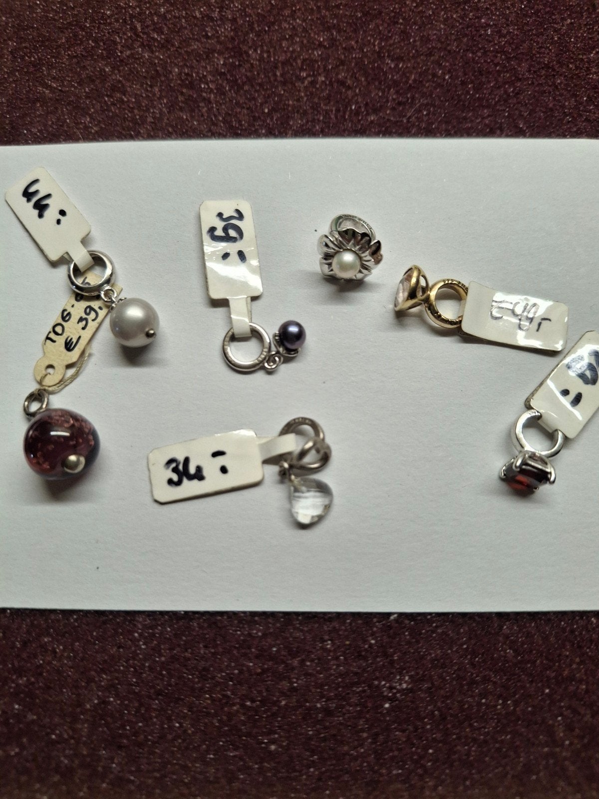 Zilveren  hangers voor aan een Pandora armband of ketting, Ophalen