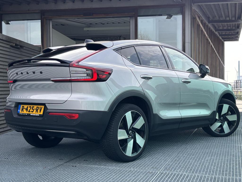 Volvo C40 Recharge Plus 69 kWh Automaat, Stoel- en stuurverw, Auto's, Gebruikt, Volvo Selected Used Cars, Met garantie (alle)
