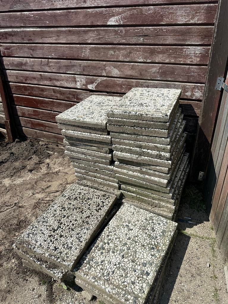 Gratis af te halen: 45m2 tegels 60x40cm, Tuin en Terras, Tegels en Klinkers, Ophalen, Gebruikt, Overige materialen