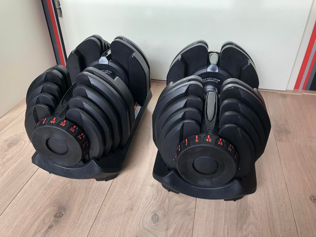Nieuwe verstelbare dumbbell(s) | 5 tot 40 KG | 17 standen, Sport en Fitness, Fitnessmaterialen, Ophalen, Zo goed als nieuw, Dumbbell