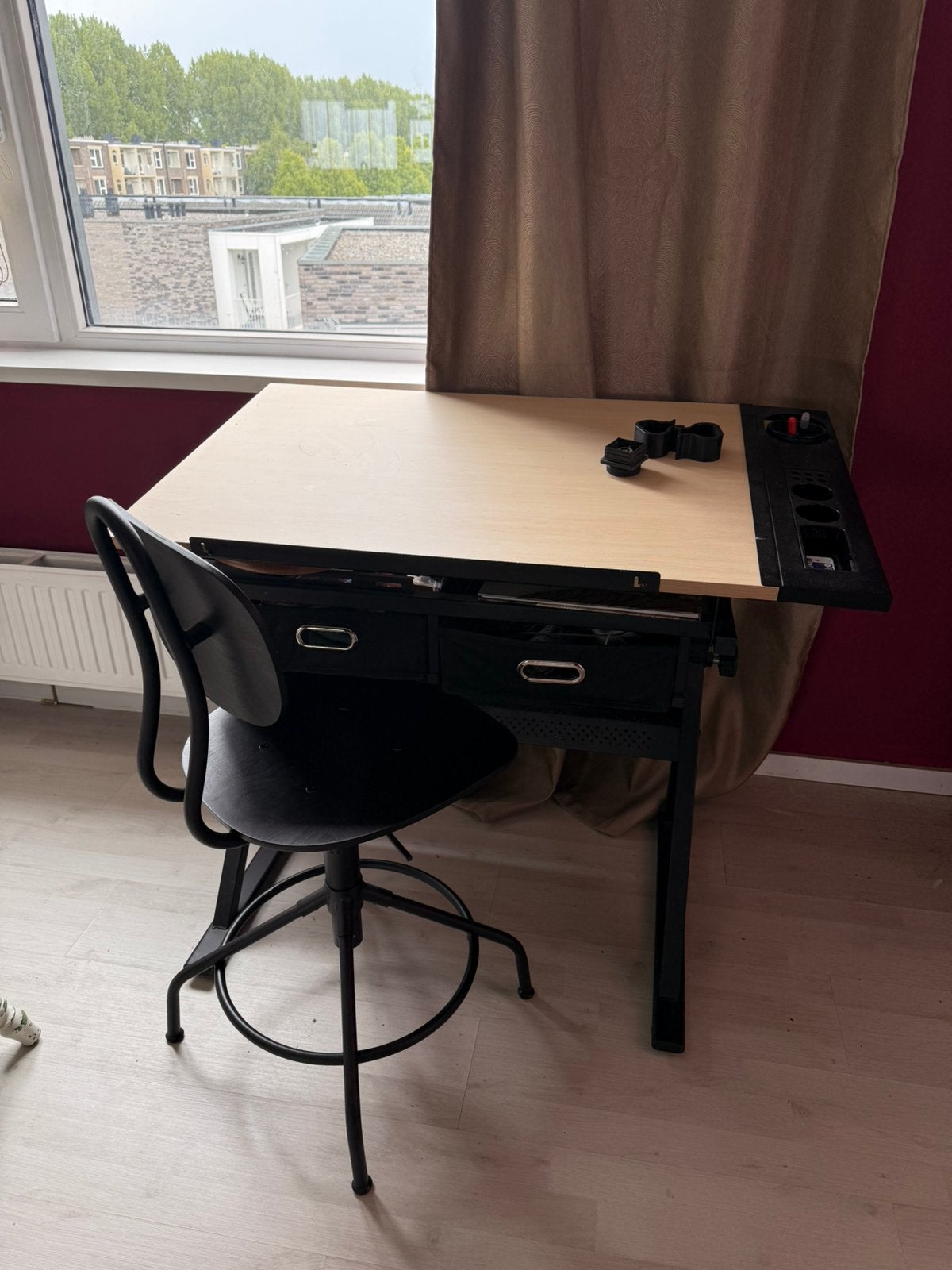 Tekentafel, Ophalen, Zo goed als nieuw