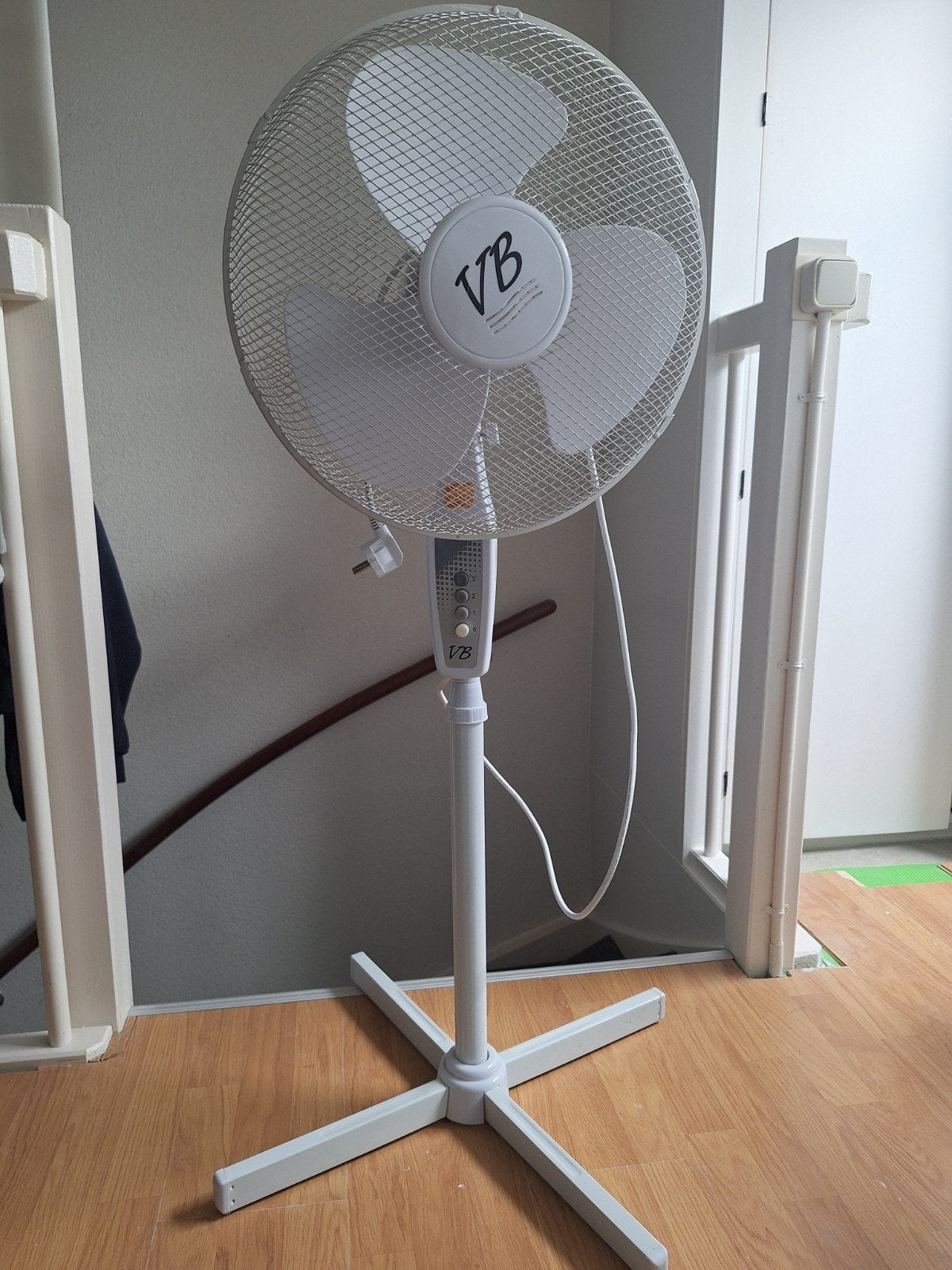 Ventilator met verschillende standen, Ophalen, Zo goed als nieuw, Vloerventilator
